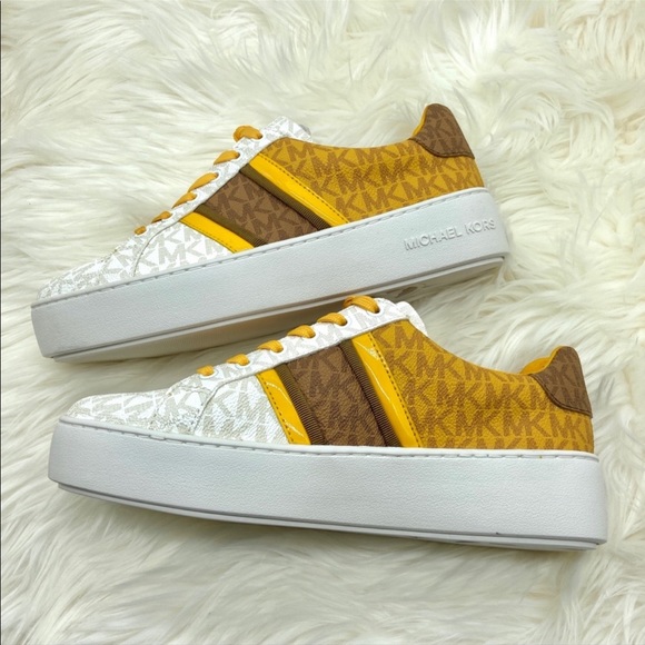 Michael Kors Poppy Stripe Lace Up - Picture 4 of 6